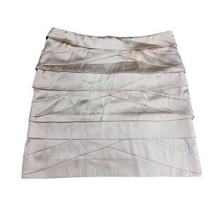 EUC Diane Von Furstenberg Women's Cream Silk Mini Skirt Size 4 Casual